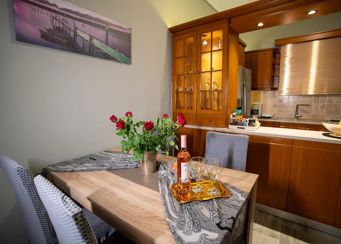 Sea View Nikos نافبليو